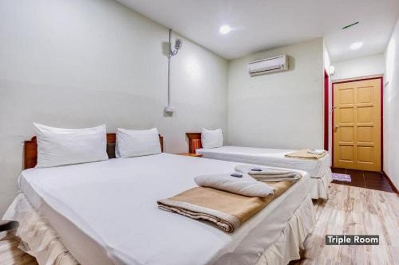 Hotel Sri Malim Tanjong Malim Bagian luar foto